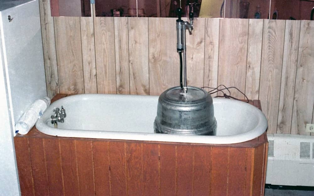 the best use of an old bathtub